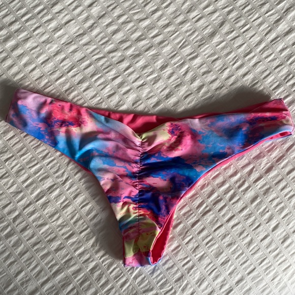 String Bikini set - Picture 6 of 9